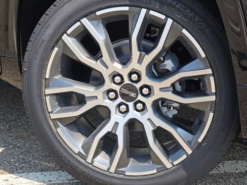 New 2026 GMC Acadia Denali Ultimate AWD/4WD image 14