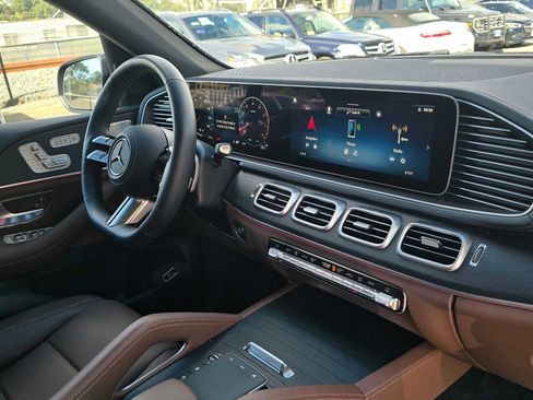 Used 2026 Mercedes-Benz GLS 450 4MATIC image 13