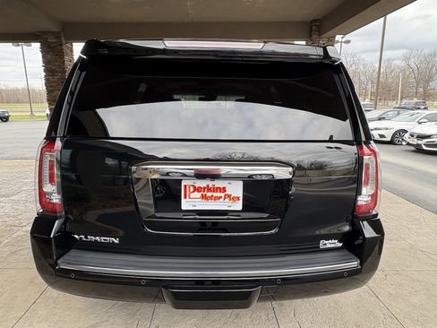 Used 2017 GMC Yukon Denali w/ Open Road Package image 7