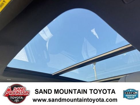 Used 2025 Toyota Tundra Limited AWD/4WD image 16