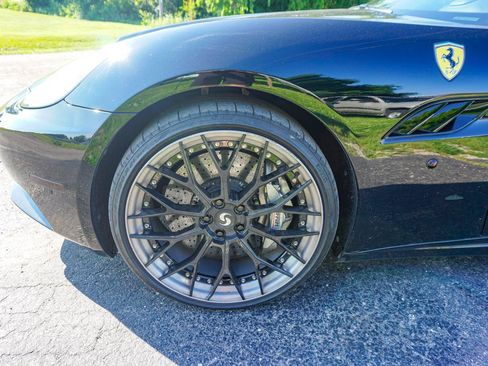 Used 2011 Ferrari California RWD image 46