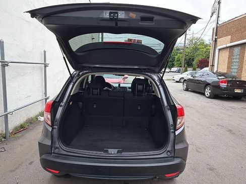 Used 2017 Honda HR-V LX image 26