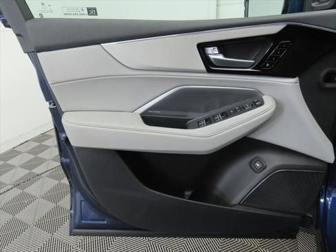 Used 2026 Acura MDX w/ Technology Package FWD image 25