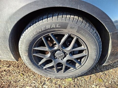 Used 2015 Chevrolet Cruze LT image 6