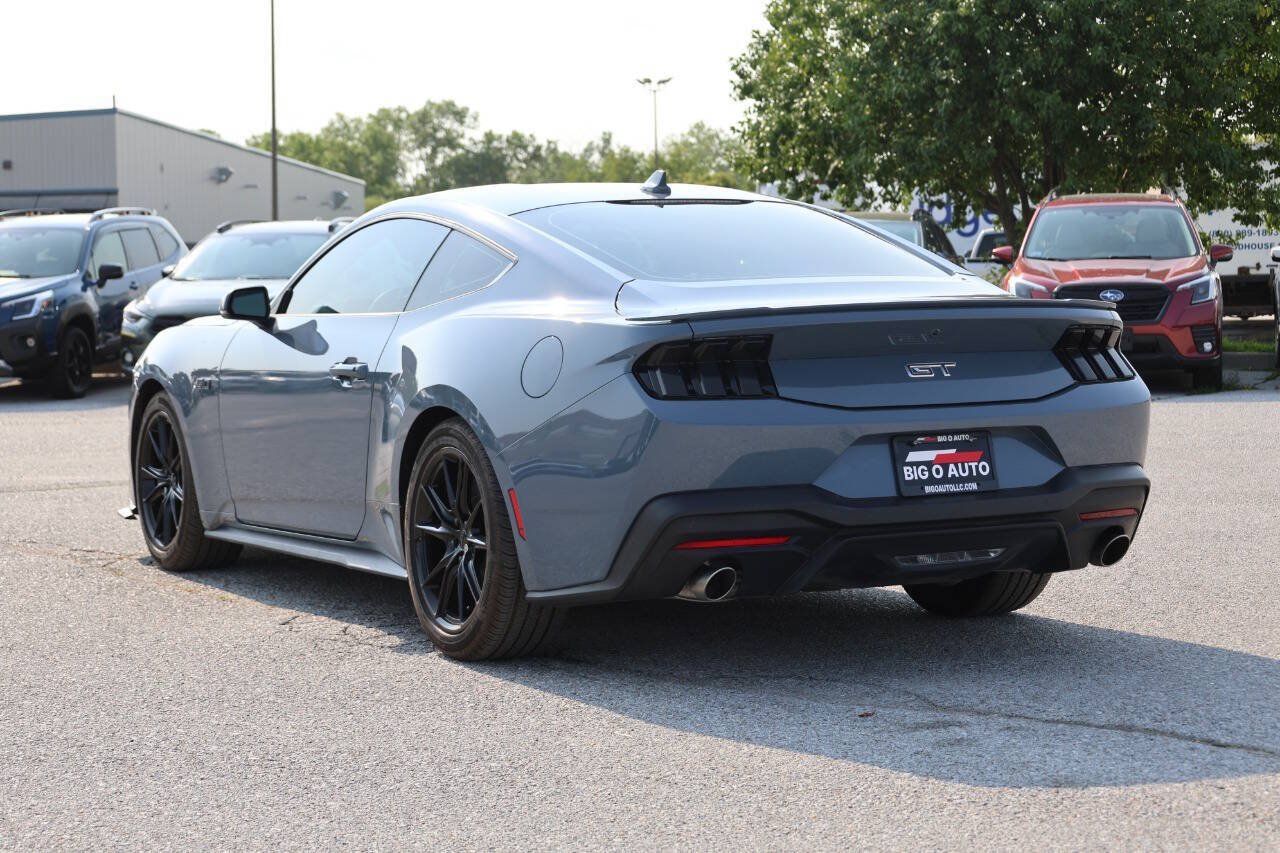 Used 2025 Ford Mustang GT Premium RWD image 11