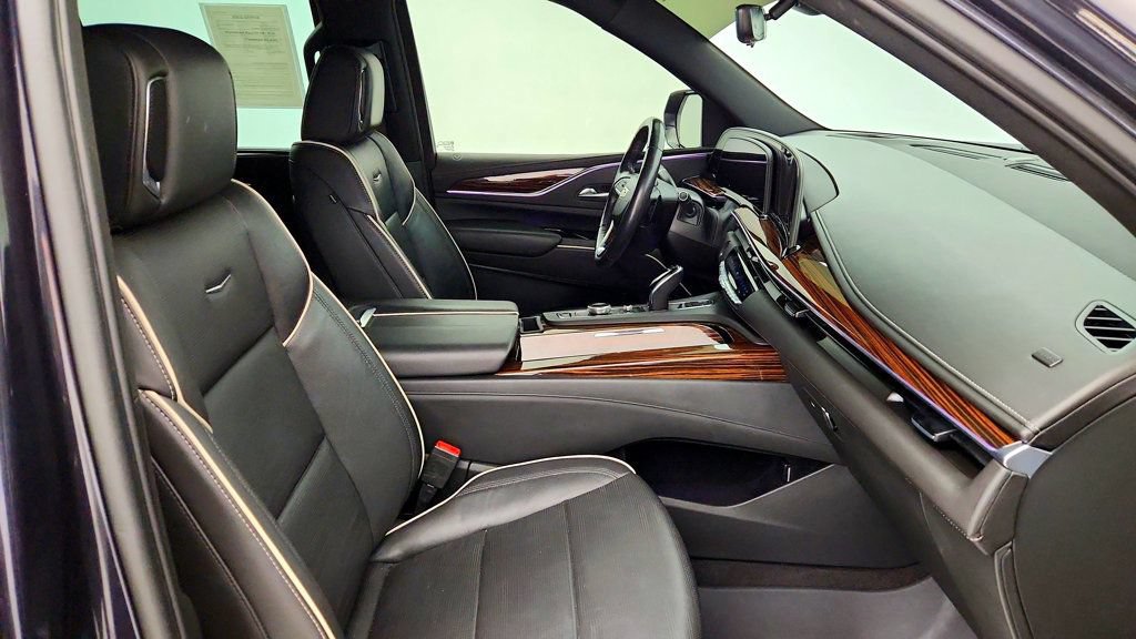 Used 2022 Cadillac Escalade Premium Luxury RWD image 26