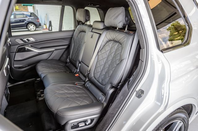 Used 2024 BMW X7 xDrive40i w/ Executive Package AWD/4WD image 45