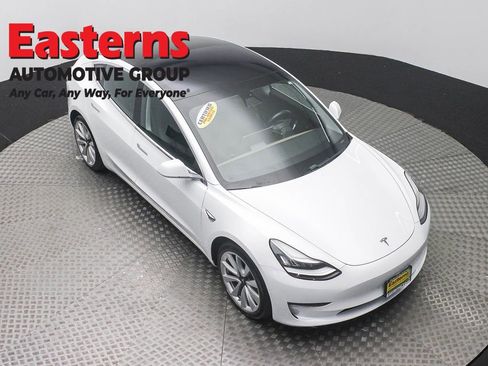 Used 2018 Tesla Model 3 Long Range AWD/4WD image 3