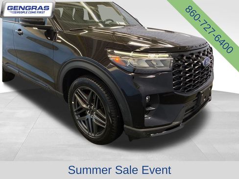 Used 2025 Ford Explorer ST-Line w/ ST-Line Street Pack AWD/4WD image 50