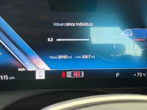 Used 2024 BMW 530i w/ Premium Package image 8