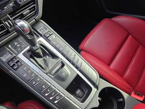 Used 2020 Porsche Macan GTS AWD/4WD image 24