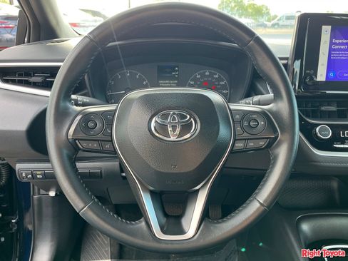 Certified 2025 Toyota Corolla SE FWD image 22
