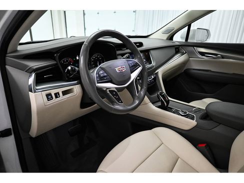 Used 2020 Cadillac XT5 Premium Luxury AWD/4WD image 35