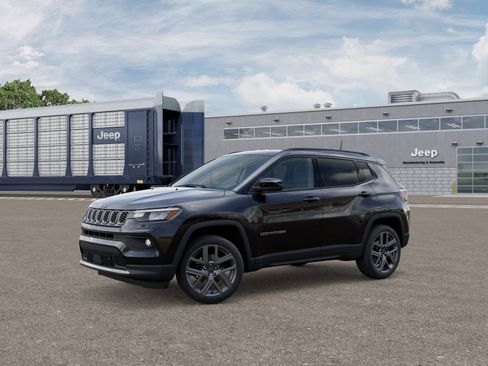 New 2026 Jeep Compass Latitude image 3