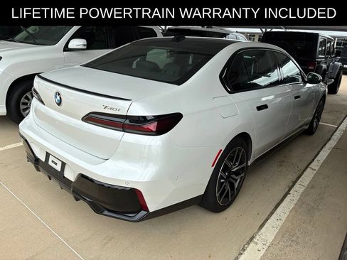 Used 2026 BMW 740i RWD image 11