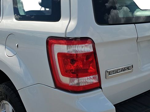 Used 2012 Ford Escape XLS FWD image 32