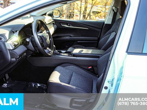 Used 2025 Toyota Camry LE image 17