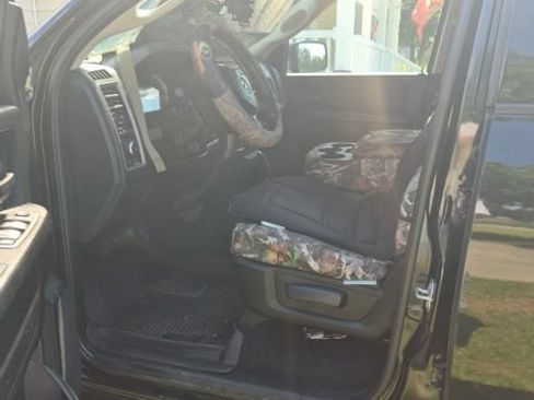 Used 2018 RAM 1500 Express w/ Black Ram 1500 Express Group RWD image 7
