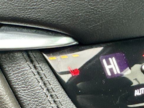 Used 2022 Cadillac XT5 Sportv w/ Technology Package image 20