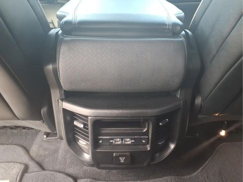 Used 2025 RAM 1500 Laramie AWD/4WD image 30