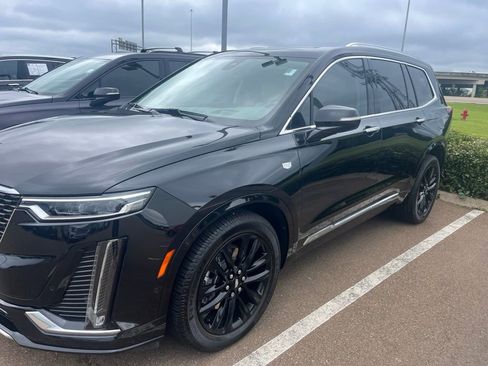 Used 2022 Cadillac XT6 Premium Luxury w/ Technology Package AWD/4WD image 1