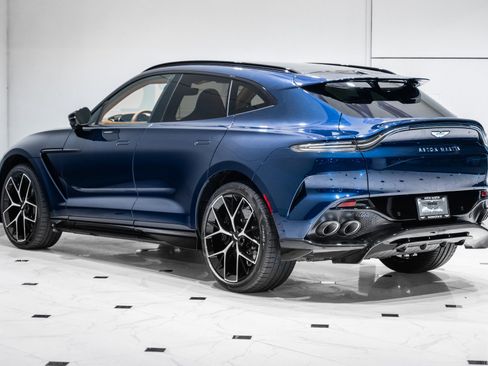 New 2026 Aston Martin DBX 707 image 2
