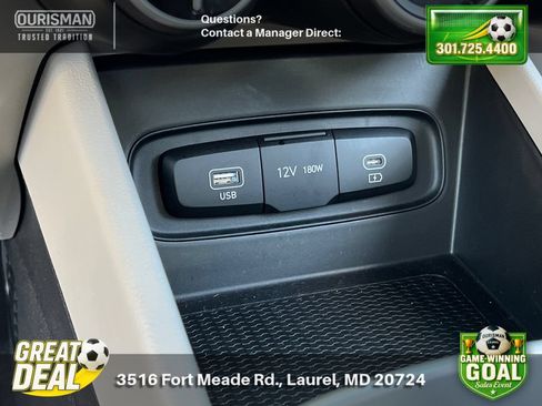 Used 2025 Hyundai Venue SEL FWD image 24