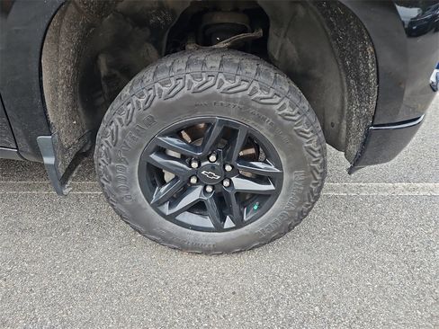 Certified 2024 Chevrolet Silverado 1500 Custom Trail Boss image 8