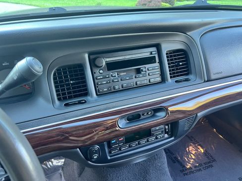 Used 2003 Mercury Grand Marquis LS RWD image 22