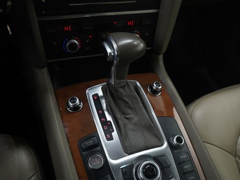 Used 2014 Audi Q7 TDI Prestige AWD/4WD image 25