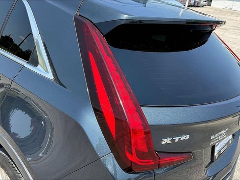 Used 2019 Cadillac XT4 Luxury w/ Cold Weather Package FWD image 26