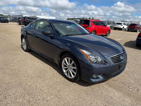 Used 2013 INFINITI G37 x Coupe w/ Premium Pkg AWD/4WD image 4