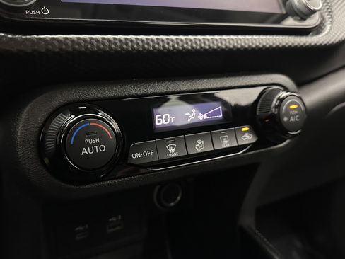 Used 2021 Nissan Kicks SV FWD image 16