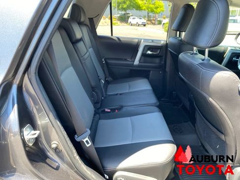 Used 2018 Toyota 4Runner SR5 Premium AWD/4WD image 19