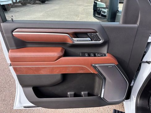 New 2026 GMC Sierra 3500 Denali Ultimate image 13