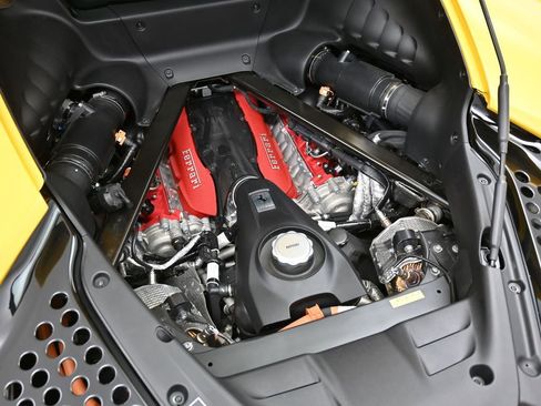 Used 2023 Ferrari SF90 Stradale AWD/4WD image 36
