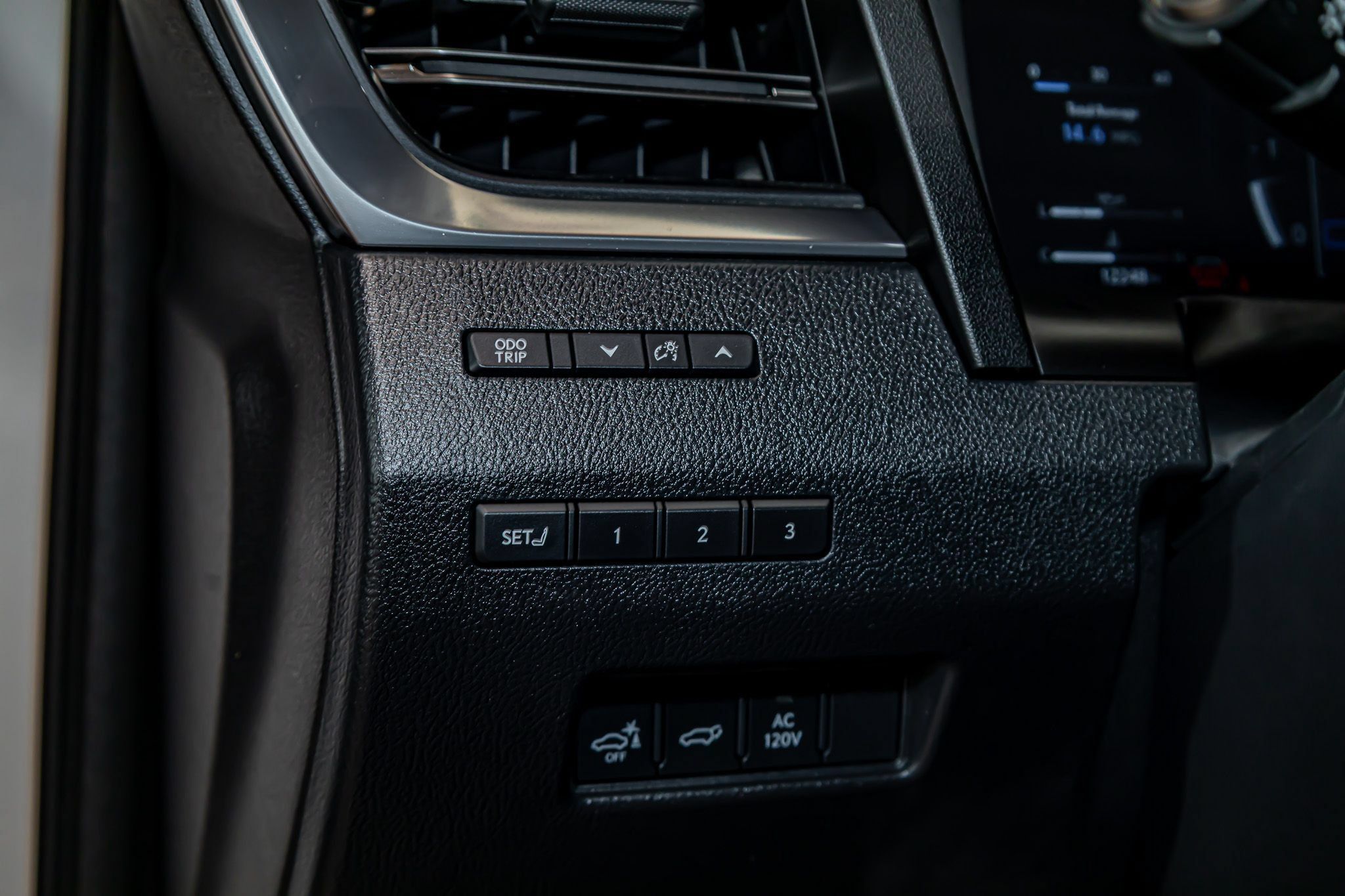 Used 2024 Lexus GX 550 AWD/4WD image 17