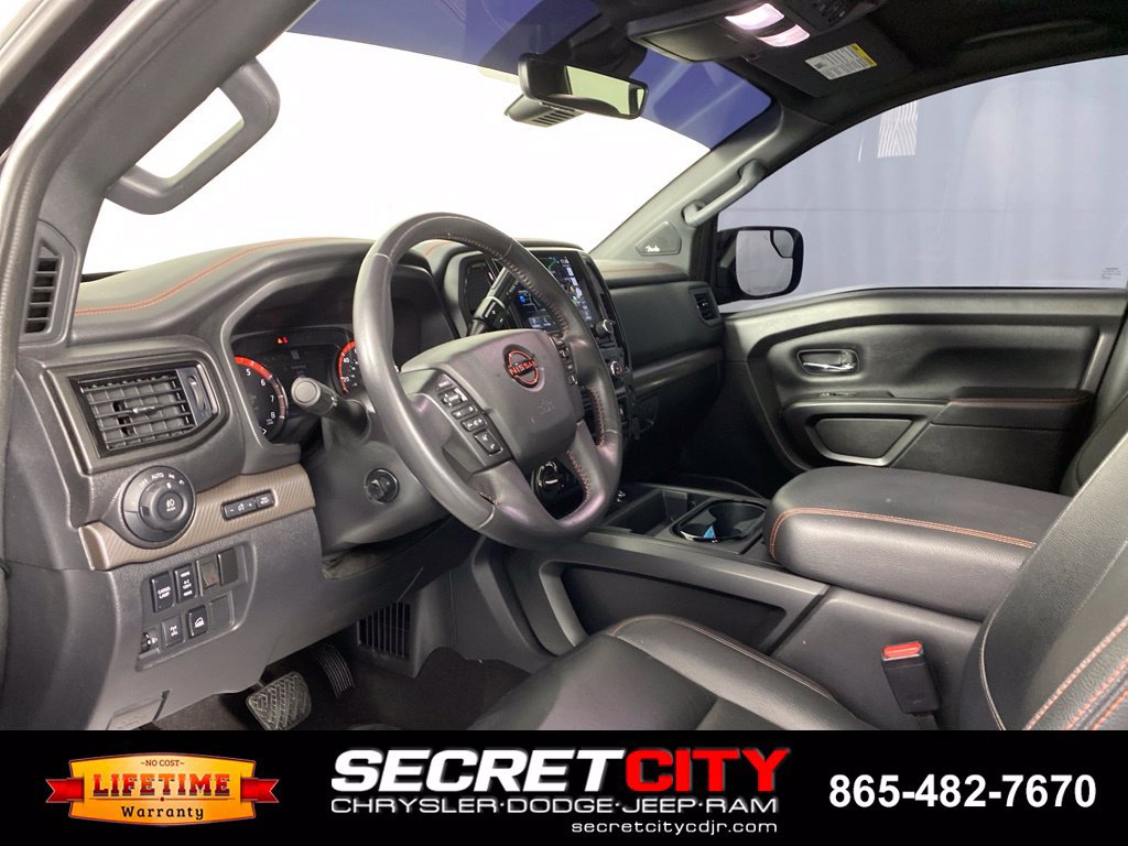 Used 2023 Nissan Titan PRO-4X w/ Pro-4x Convenience Package AWD/4WD image 11