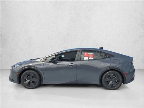 New 2027 Toyota Prius LE FWD image 5