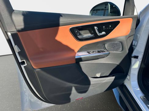 New 2026 Mercedes-Benz GLC 43 AMG AMG 43 4MATIC SUV image 17