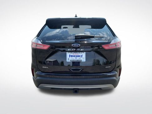 Used 2022 Ford Edge SEL w/ Convenience Package image 4
