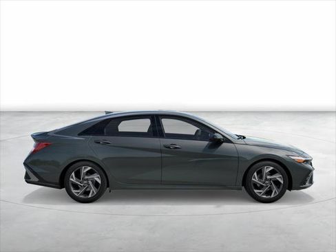 New 2026 Hyundai Elantra SEL Sport Premium FWD image 7