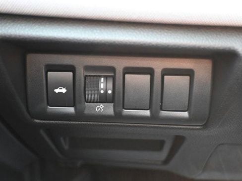 Used 2025 Subaru Legacy Premium AWD/4WD image 39