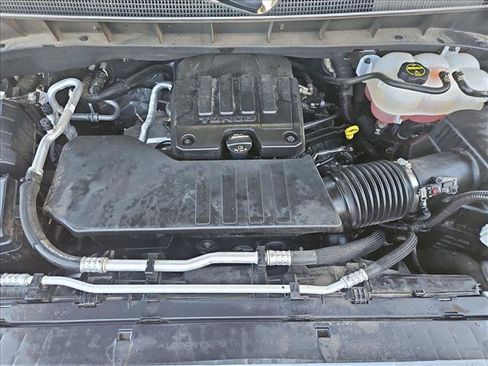 Used 2025 Chevrolet Silverado 1500 Custom RWD image 28