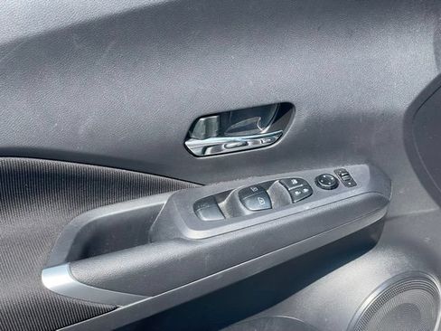 Certified 2023 Nissan Kicks SV FWD image 17