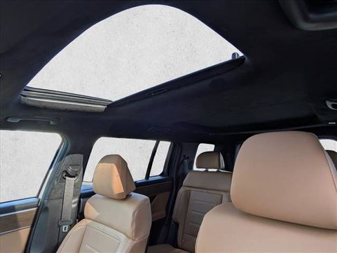 New 2026 Hyundai Santa Fe Calligraphy FWD image 17