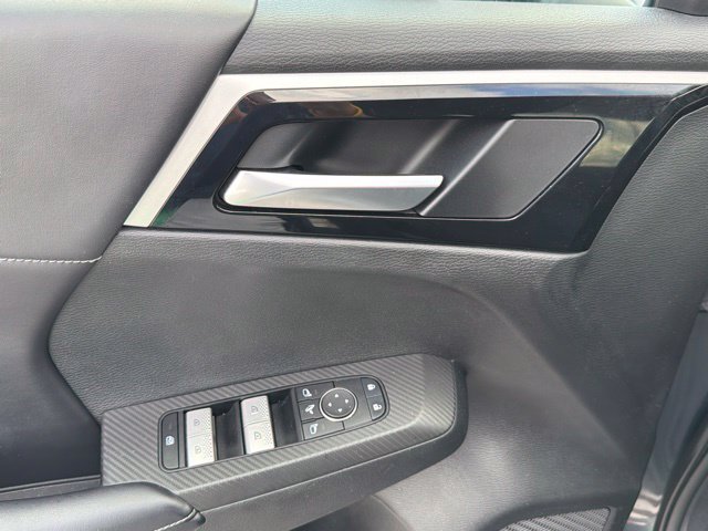 Used 2024 Mitsubishi Outlander SE FWD image 23
