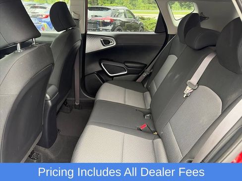 Used 2020 Kia Soul LX FWD image 17