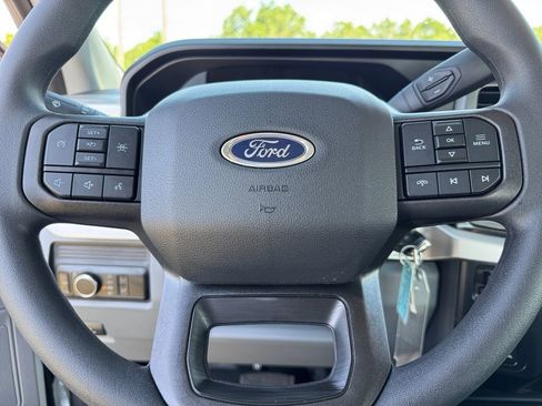 New 2025 Ford F550 4x4 Crew Cab Super Duty image 27