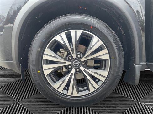 Used 2023 Nissan Rogue SV image 14